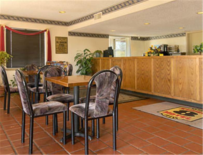 Travelodge By Wyndham Tulsa Exterior foto